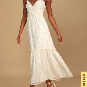 Lulu’s Cream Floral Midi Dress
